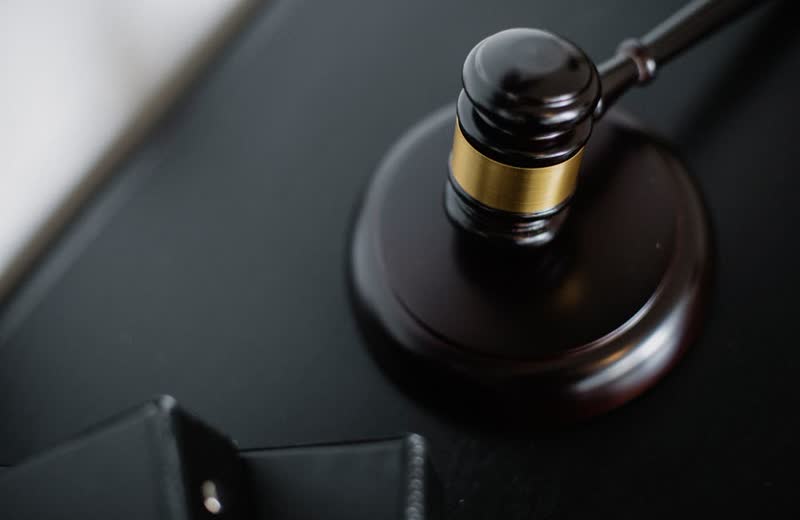 Legal & law firms